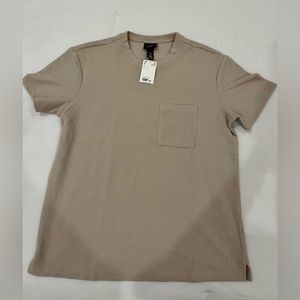 H&M shirt-sleeve casual shirt. NWT size- L